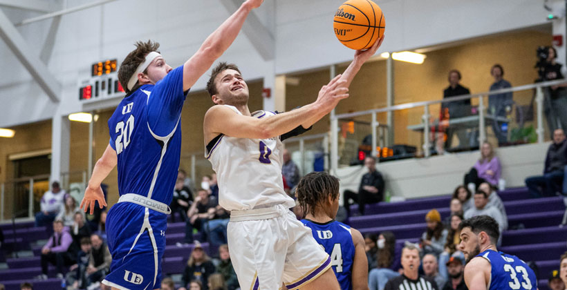 Loras College Men's Basketball Camps 4